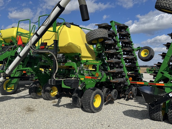 2024 John Deere N530C Air Seeder
