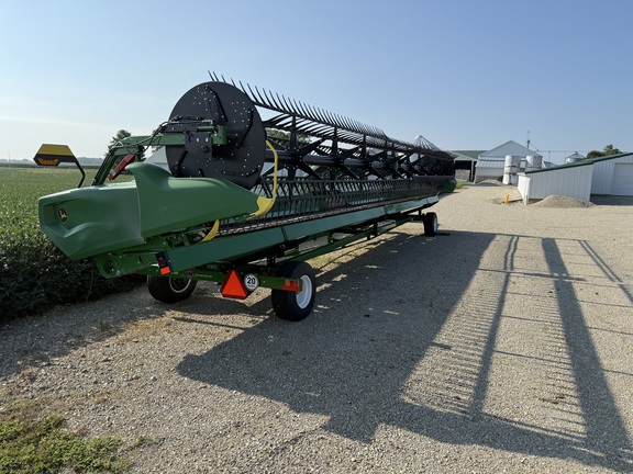 2023 John Deere RD40F Header Combine