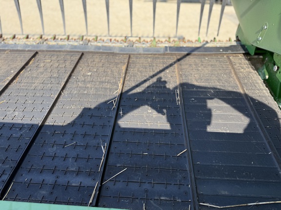 2023 John Deere RD40F Header Combine