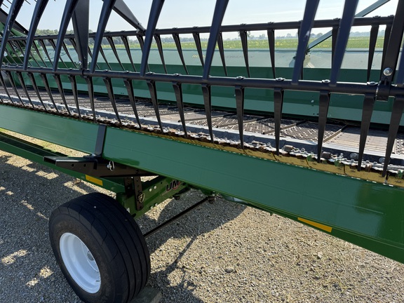 2023 John Deere RD40F Header Combine