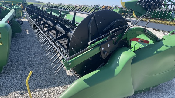 2019 John Deere 745FD Header Combine