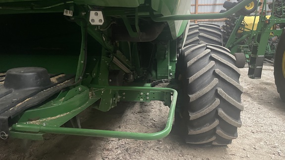 2023 John Deere S780 Combine