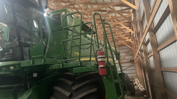 2023 John Deere S780 Combine