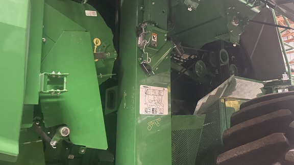 2023 John Deere S780 Combine
