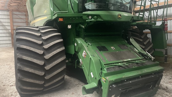 2022 John Deere S780 Combine
