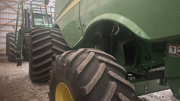 2022 John Deere S780 Combine