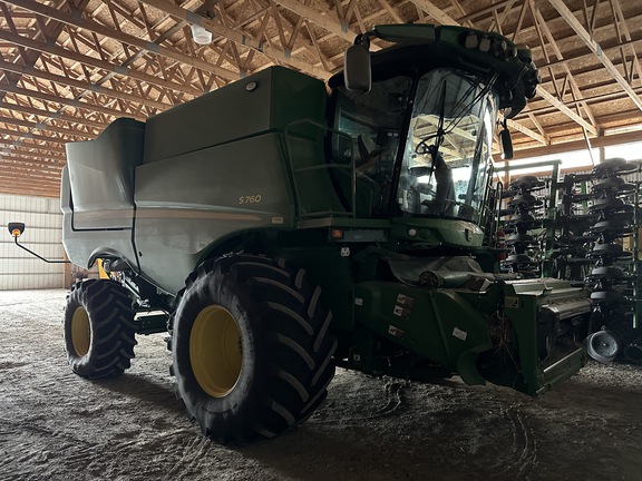2024 John Deere S760 Combine