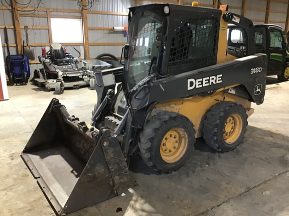 2013 John Deere 318D Skid Steer Loader