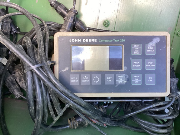 2005 John Deere 1590 Drill