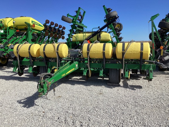 2014 John Deere 1785 Planter