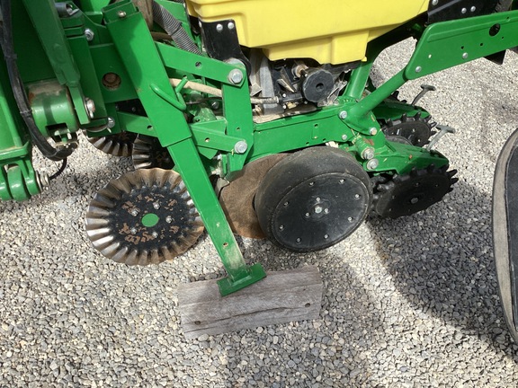 2014 John Deere 1785 Planter