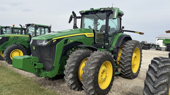 2023 John Deere 8R 340 Tractor