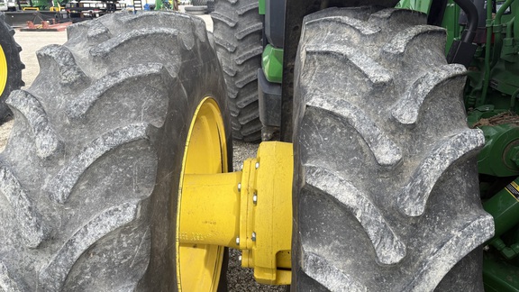 2023 John Deere 8R 340 Tractor