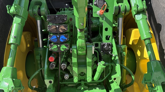 2023 John Deere 8R 340 Tractor