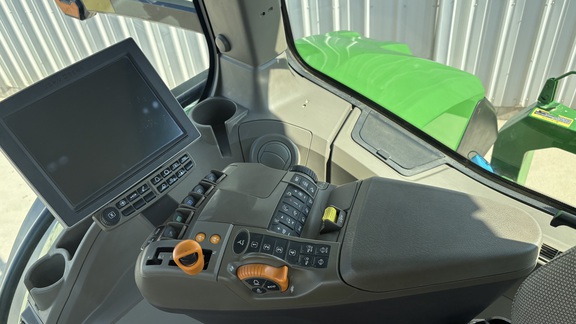 2023 John Deere 8R 340 Tractor