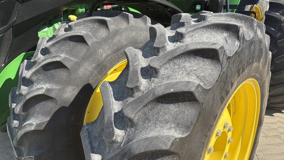 2023 John Deere 8R 340 Tractor