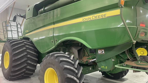 2023 John Deere S770 Combine
