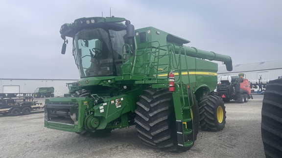 2023 John Deere S770 Combine