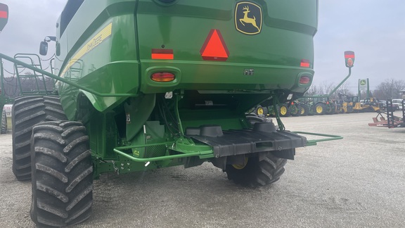 2023 John Deere S770 Combine