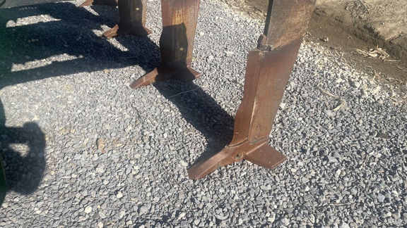 2022 John Deere 2100 Disk Ripper