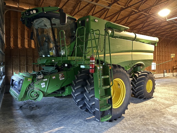 2024 John Deere S780 Combine