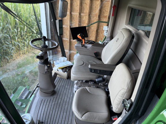 2024 John Deere S780 Combine