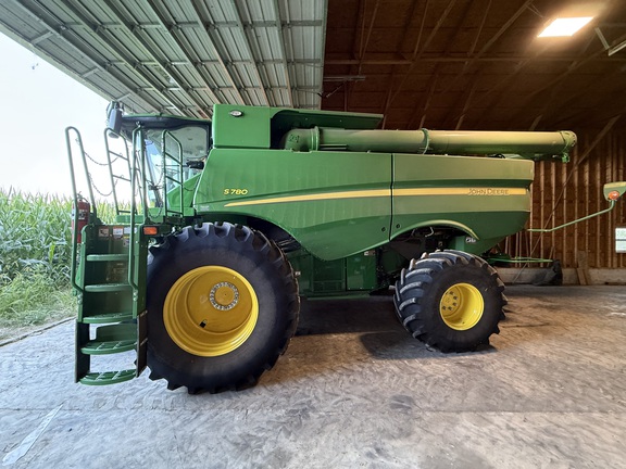 2024 John Deere S780 Combine
