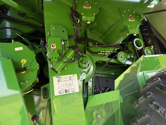2024 John Deere S780 Combine