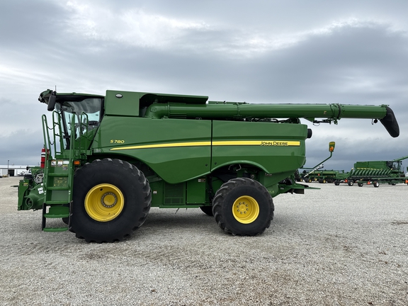2024 John Deere S780 Combine