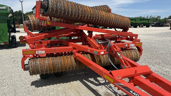 2024 Misc 4400-32 Packer