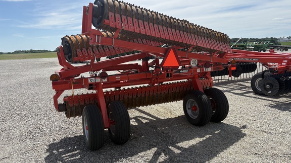 2024 Misc 4400-32 Packer