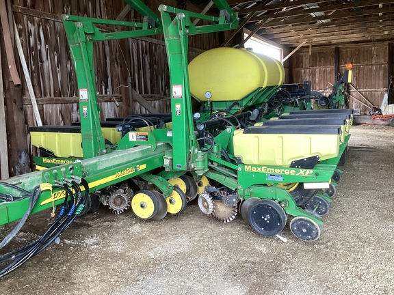 2004 John Deere 1770NT Planter