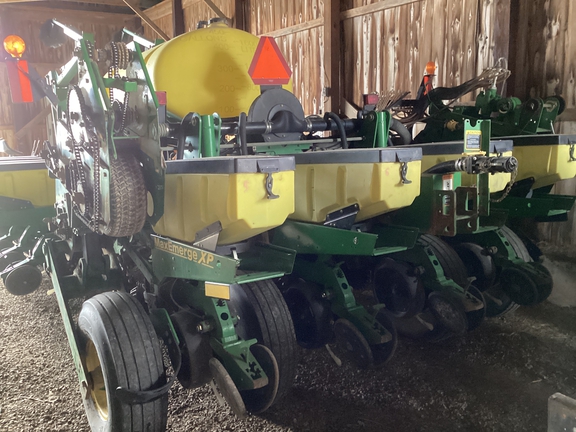 2004 John Deere 1770NT Planter