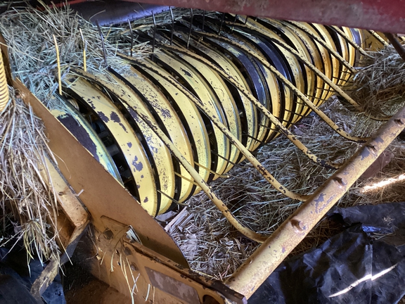 1992 New Holland 630 Baler/Round