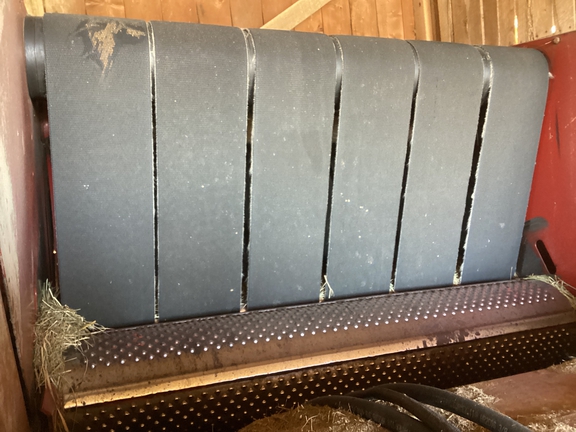 1992 New Holland 630 Baler/Round