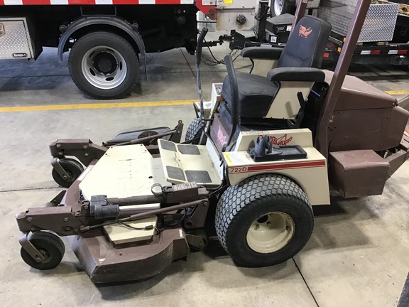2005 Grasshopper 722D2 Mower/Front Deck