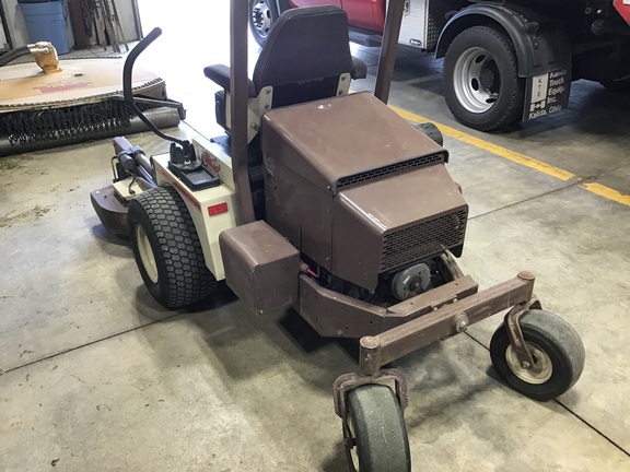2005 Grasshopper 722D2 Mower/Front Deck