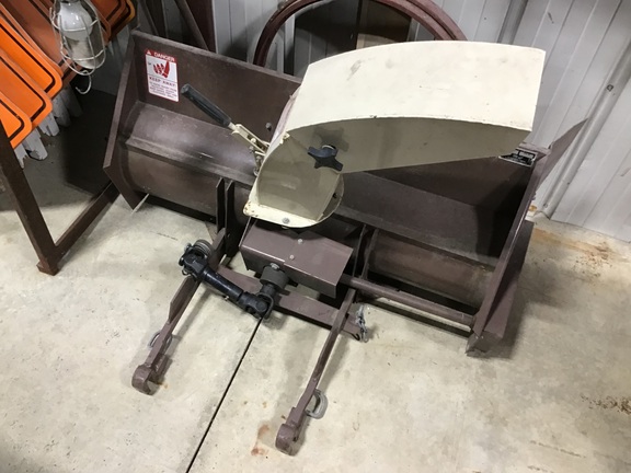 2005 Grasshopper 722D2 Mower/Front Deck