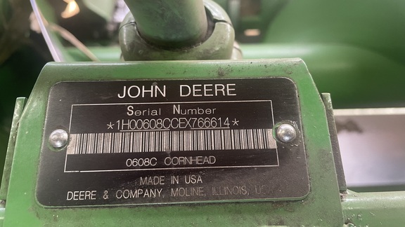 2014 John Deere 608C Header Corn Head