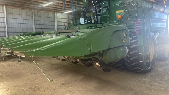 2014 John Deere 608C Header Corn Head