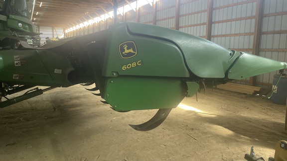 2014 John Deere 608C Header Corn Head