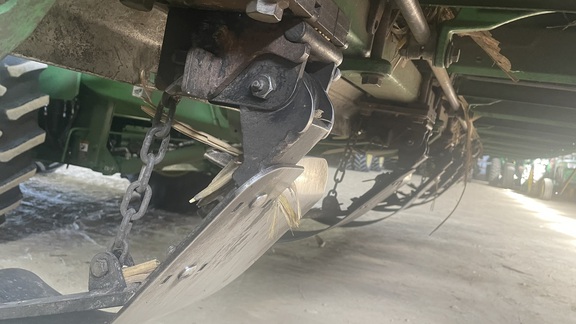 2014 John Deere 608C Header Corn Head