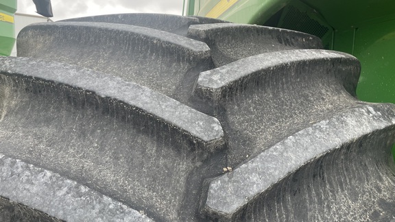 2002 John Deere 9650 STS Combine