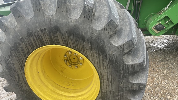 2002 John Deere 9650 STS Combine