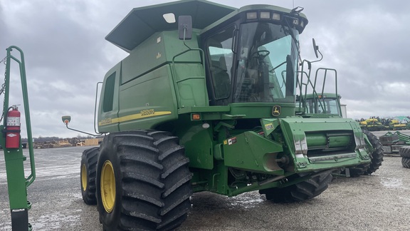 2002 John Deere 9650 STS Combine