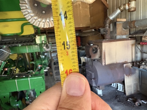 2016 John Deere 1795 Planter