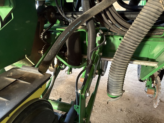 2016 John Deere 1795 Planter