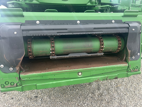 2023 John Deere S780 Combine