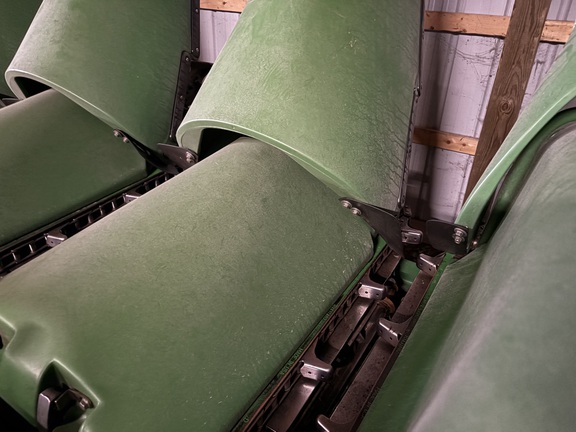 2011 John Deere 612C Header Corn Head