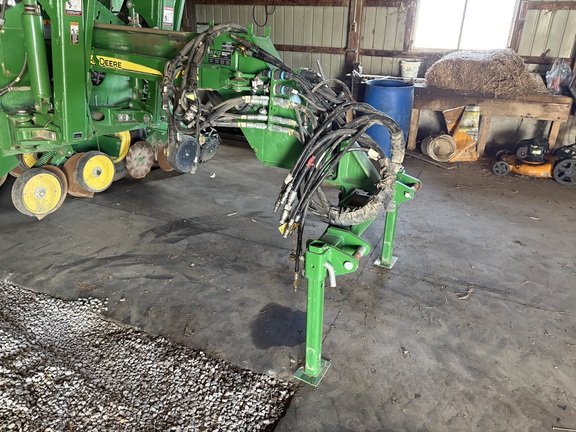 2017 John Deere 1795 Planter